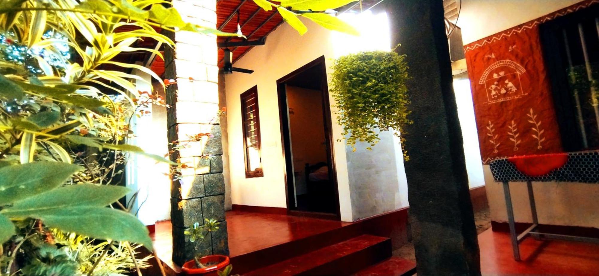 Marari Sabari Home Stay Mararikulam Exteriör bild